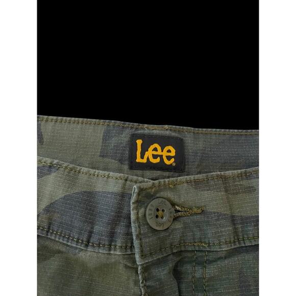 Lee Cargo Camo Shorts Size 36 Mens Camouflage Baggy Y2K Pockets Vintage 2000s - Picture 4 of 10